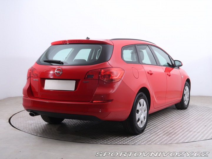Opel Astra 2.0 CDTI 2012