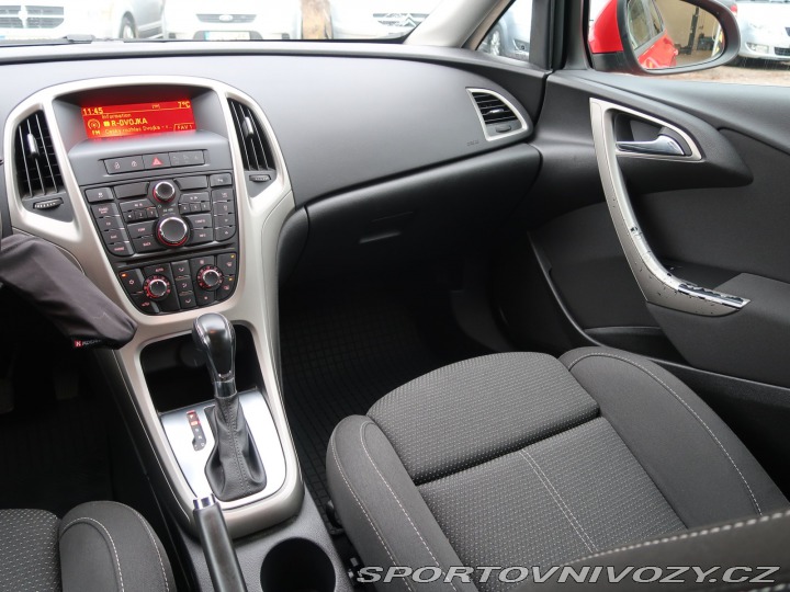 Opel Astra 2.0 CDTI 2012