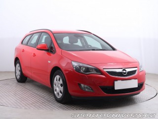 Opel Astra 2.0 CDTI 2012