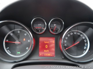 Opel Astra 2.0 CDTI 2012