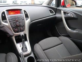 Opel Astra 2.0 CDTI 2012