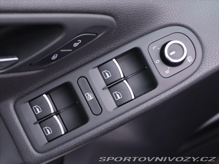 Volkswagen Golf 2.0 GTI 155kW DSG Xenon C 2010