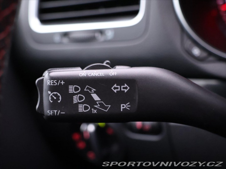 Volkswagen Golf 2.0 GTI 155kW DSG Xenon C 2010