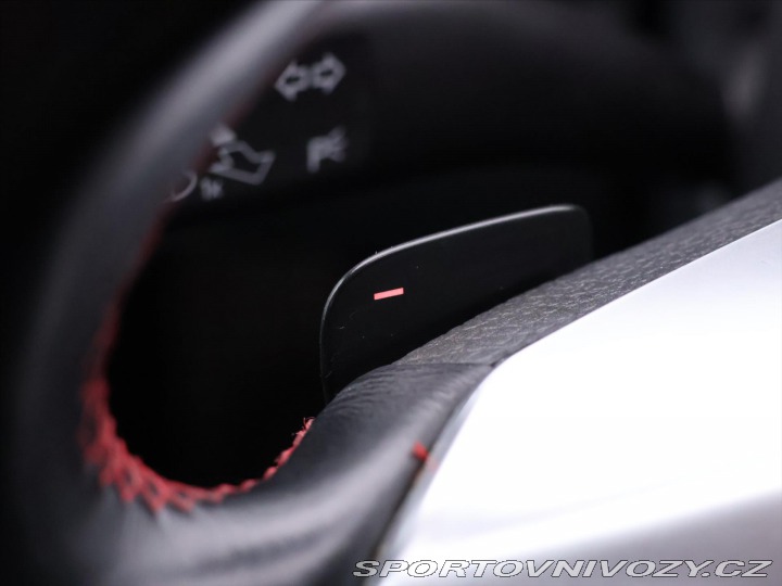 Volkswagen Golf 2.0 GTI 155kW DSG Xenon C 2010