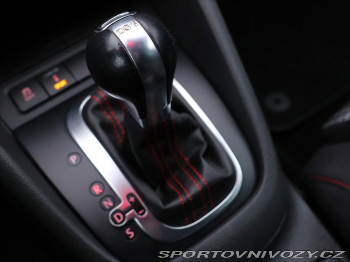 Volkswagen Golf 2.0 GTI 155kW DSG Xenon C 2010