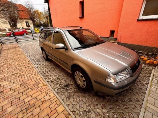 Škoda  Octavia 1,9   I