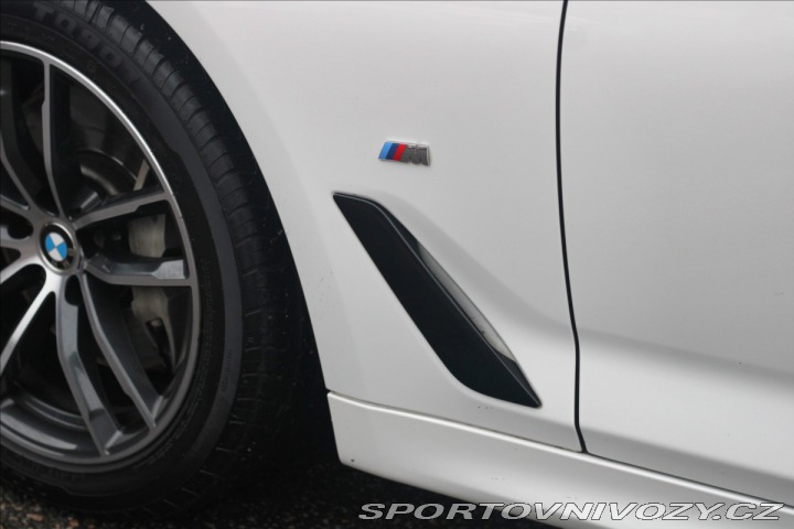 BMW 5 3,0 30d xDrive MSport h/k 1800