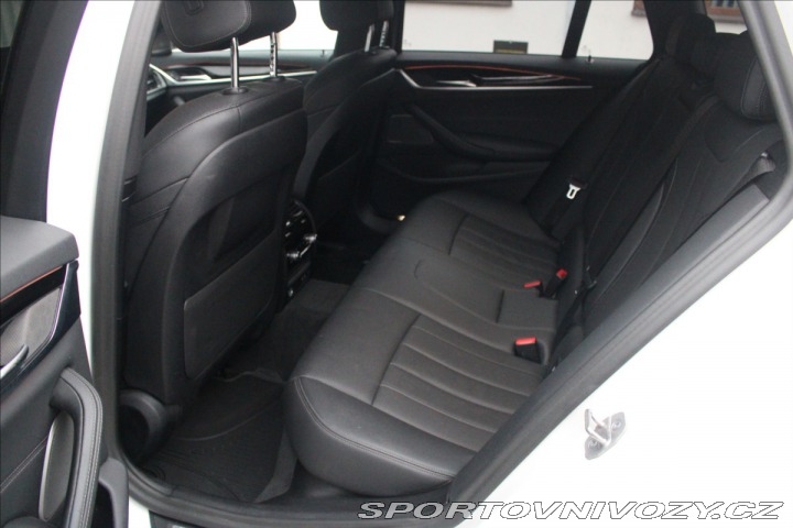 BMW 5 3,0 530d xDrive MSport ha 2022