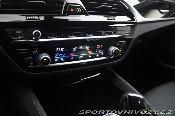 BMW 5 3,0 530d xDrive MSport ha 2022