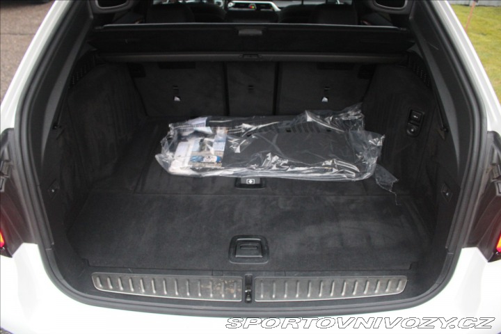 BMW 5 3,0 530d xDrive MSport ha 2022