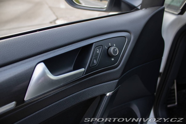 Volkswagen Golf Variant GTD 2.0TDI DSG / 2017