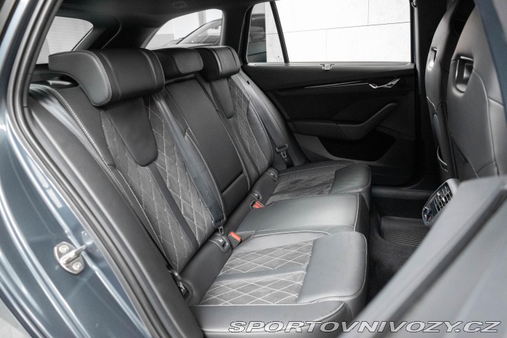 Škoda Octavia RS RS 2.0 TSI TAŽNÉ*WEBASTO* 2021