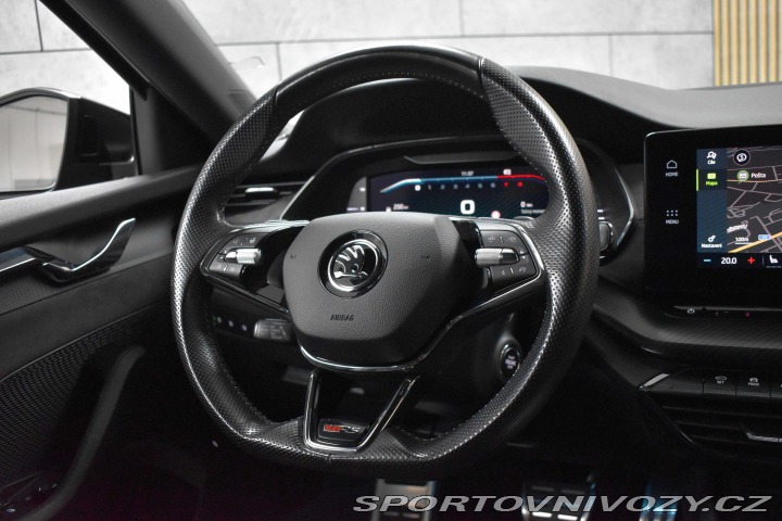 Škoda Octavia RS RS 2.0TSI TAŽNÉ*WEBASTO*Č 2021