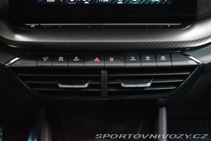 Škoda Octavia RS RS 2.0 TSI TAŽNÉ*WEBASTO* 2021