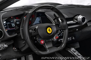 Ferrari 812 Superfast, lift, karbon, 2020