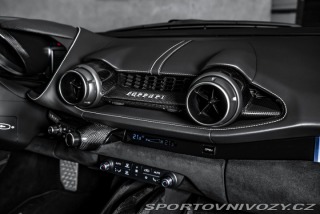 Ferrari 812 Superfast, lift, karbon, 2020