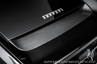 Ferrari 812 Superfast, lift, karbon, 2020