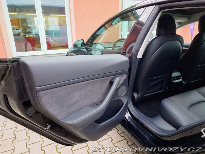 Tesla Model 3 Standard Range Plus kW SO 2021