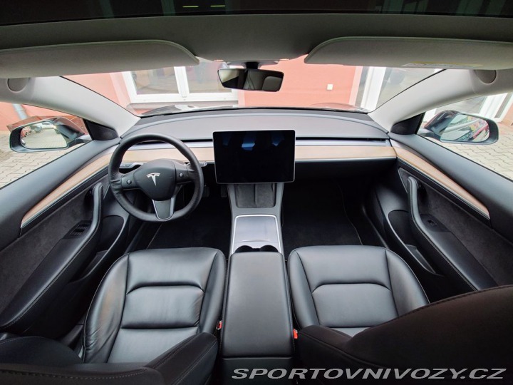 Tesla Model 3 Standard Range Plus kW SO 2021