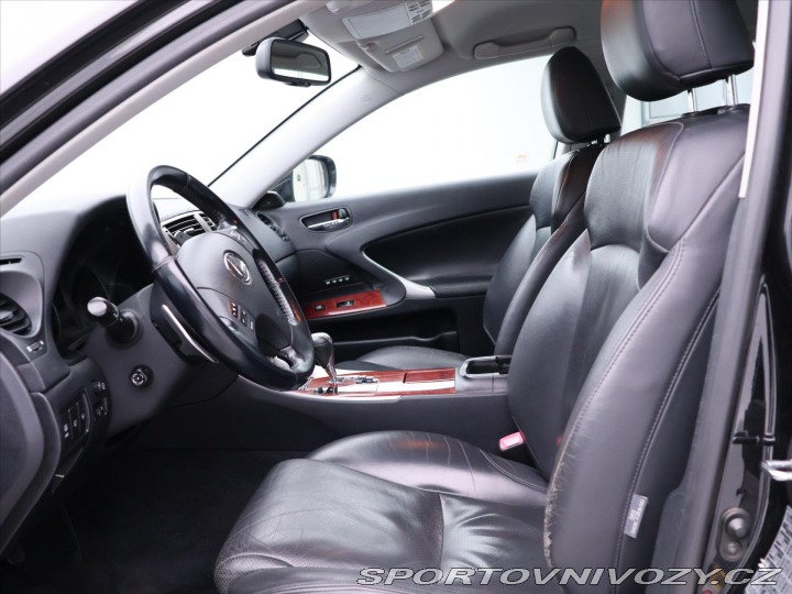 Lexus IS 250 2,5 i 153kW V6 Automa 2007