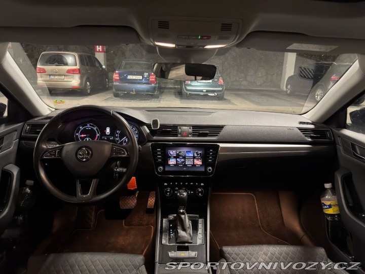 Škoda Superb 2,0 2019 Tdi, panorama 2019