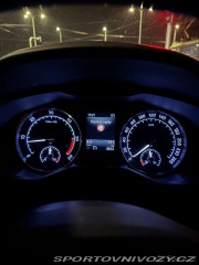 Škoda Superb 2,0 2019 Tdi, panorama 2019