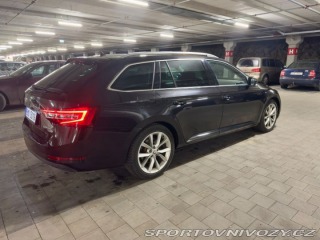 Škoda Superb 2,0 2019 Tdi, panorama 2019