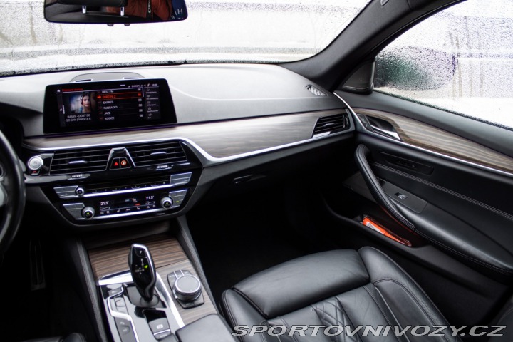 BMW 5 540i xDrive A/T M-Packet 2019