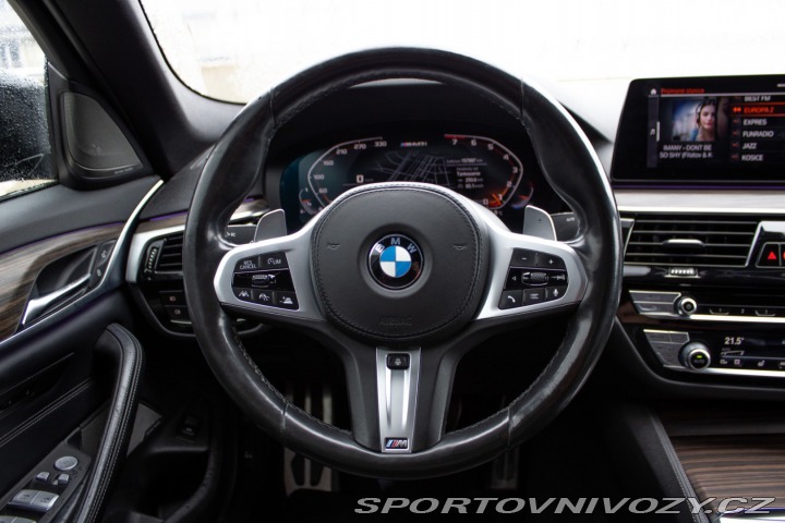 BMW 5 540i xDrive A/T M-Packet 2019