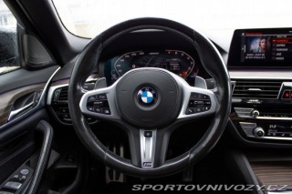 BMW 5 540i xDrive A/T M-Packet 2019