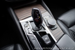 BMW 5 540i xDrive A/T M-Packet 2019