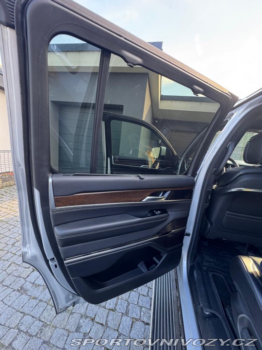 Ostatní značky Ostatní modely Jeep Grand Wagoneer, 6.4 2022