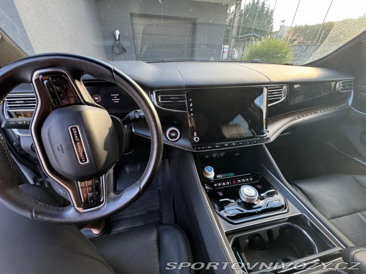 Ostatní značky Ostatní modely Jeep Grand Wagoneer, 6.4 2022