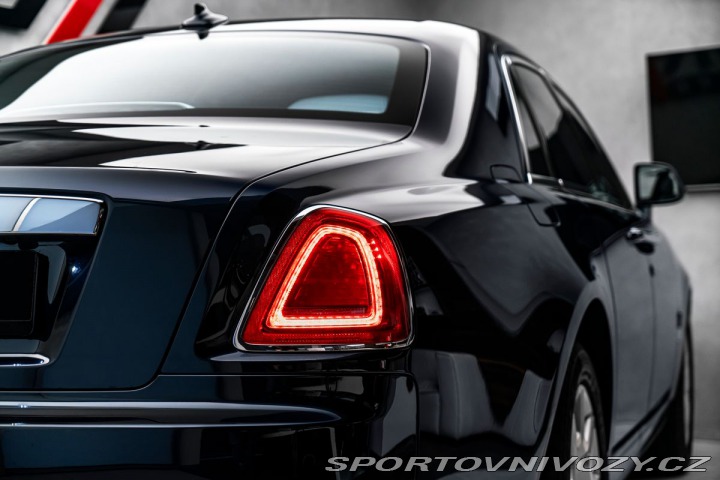 Rolls Royce Ghost 6,6 12 000 km 2012