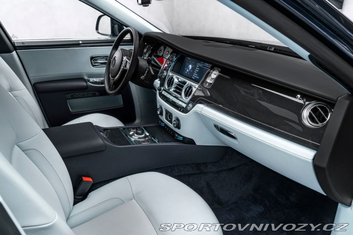 Rolls Royce Ghost 6,6 12 000 km 2012