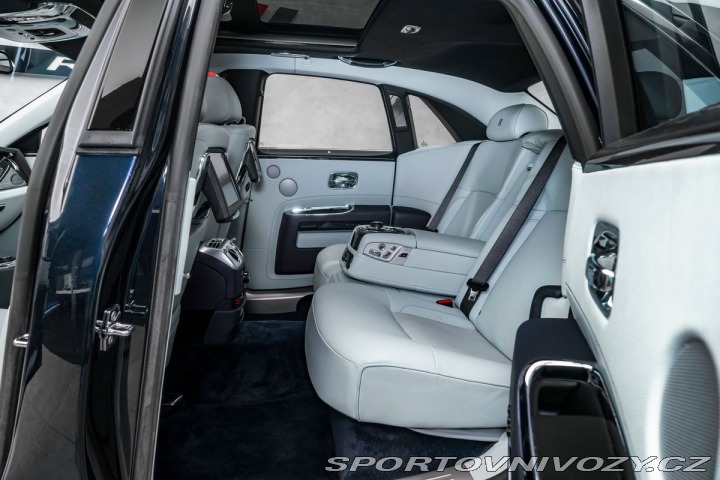 Rolls Royce Ghost 6,6 12 000 km 2012