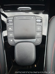 Mercedes-Benz A 180 1.3 AMG 100kw 2021