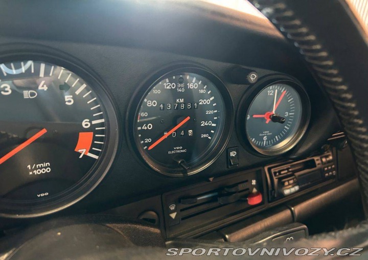 Porsche 911 3.2 Turbo look 964 1989