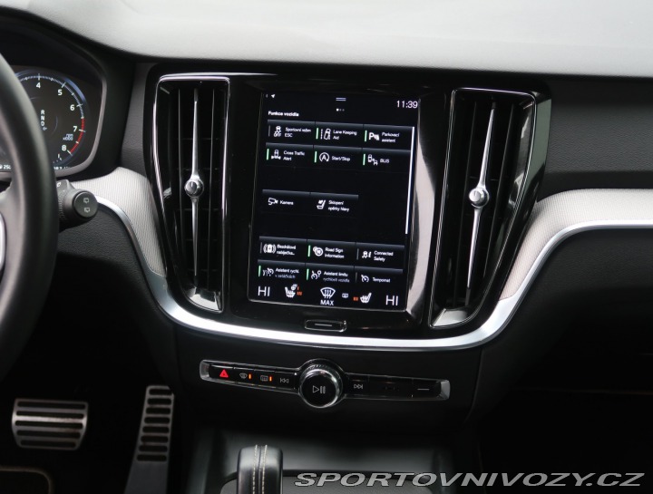 Volvo V60 R-Design T5 2.0 2021