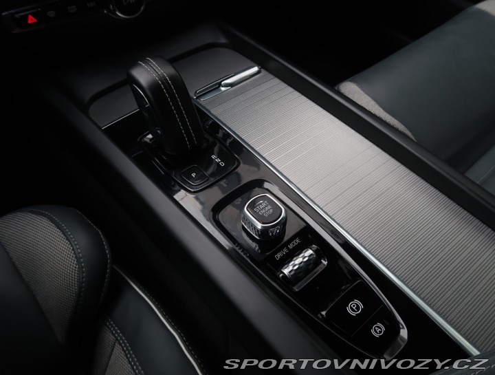 Volvo V60 R-Design T5 2.0 2021