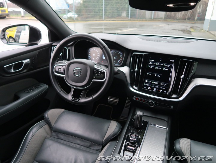 Volvo V60 R-Design T5 2.0 2021