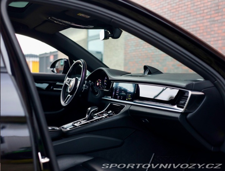 Porsche Ostatní modely Panamera Sport Turismo 4 E-Hybrid 4x4 2019