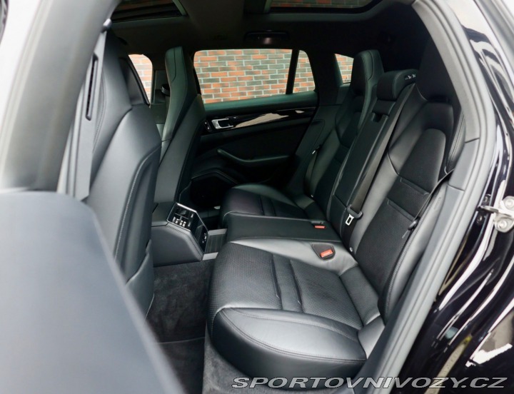 Porsche Ostatní modely Panamera Sport Turismo 4 E-Hybrid 4x4 2019