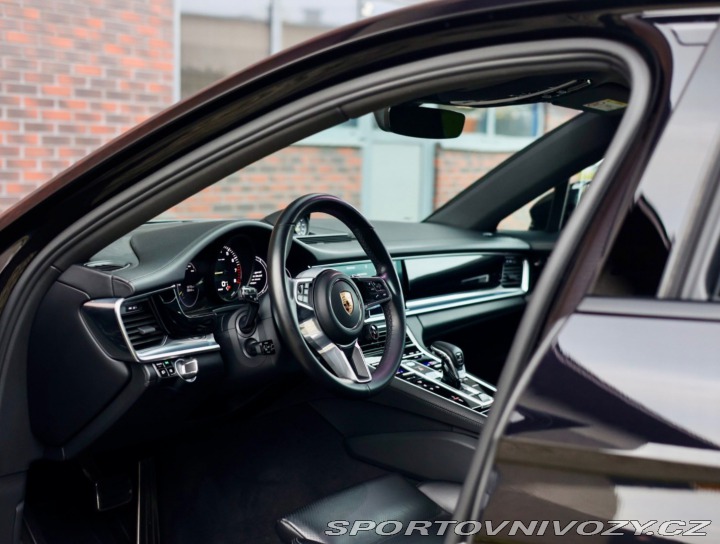 Porsche Ostatní modely Panamera Sport Turismo 4 E-Hybrid 4x4 2019