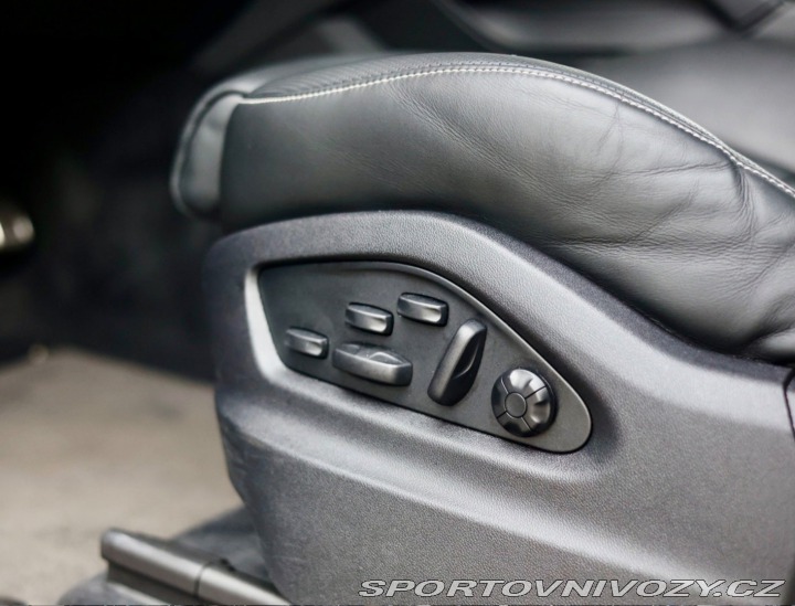 Porsche Cayenne Turbo E-Hybrid 4.0 V8 54 2024