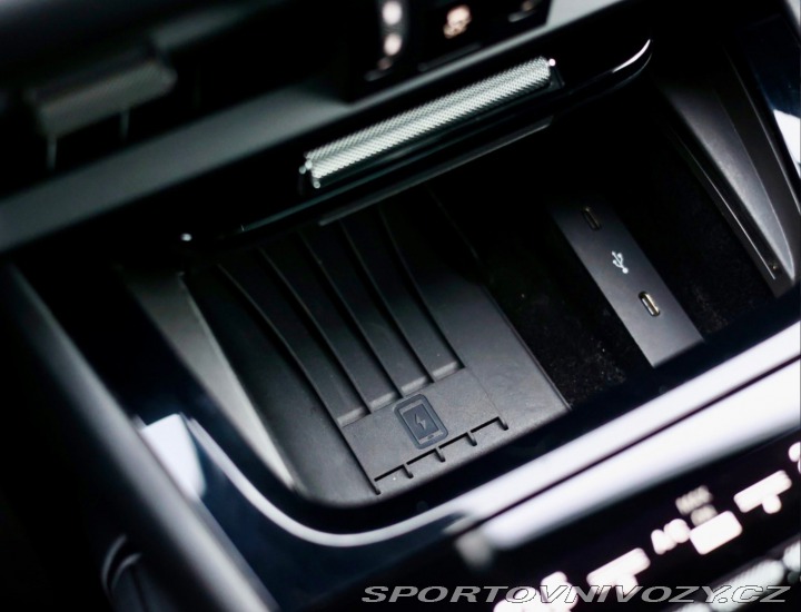 Porsche Cayenne Turbo E-Hybrid 4.0 V8 54 2024