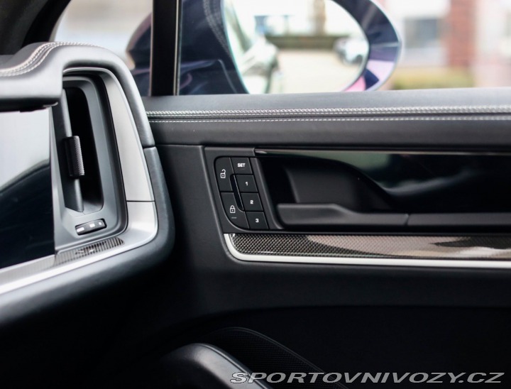 Porsche Cayenne Turbo E-Hybrid 4.0 V8 54 2024