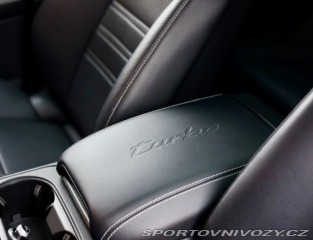 Porsche Cayenne Turbo E-Hybrid 4.0 V8 54 2024