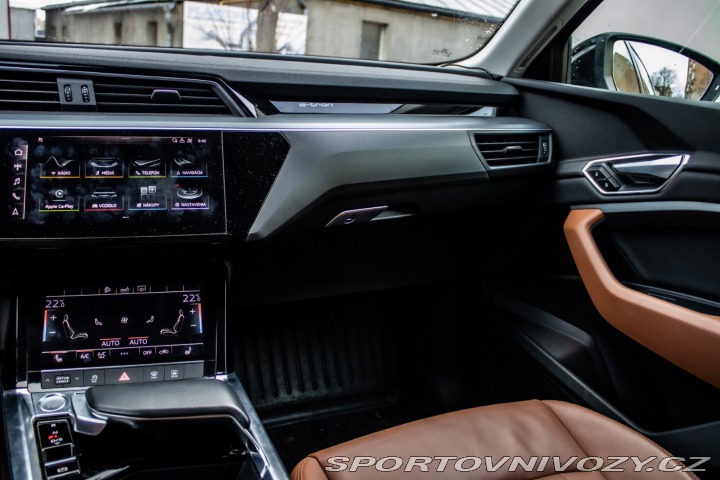 Audi Ostatní modely E-tron 55 quattro Advanced, 300 2020