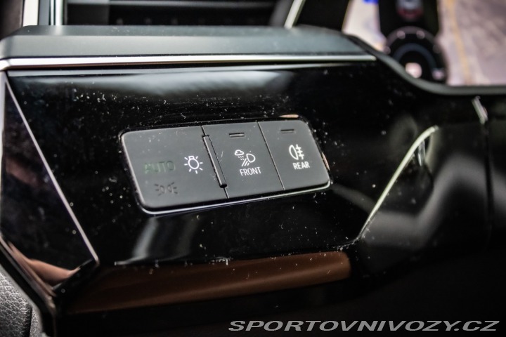 Audi Ostatní modely E-tron 55 quattro Advanced, 300 2020